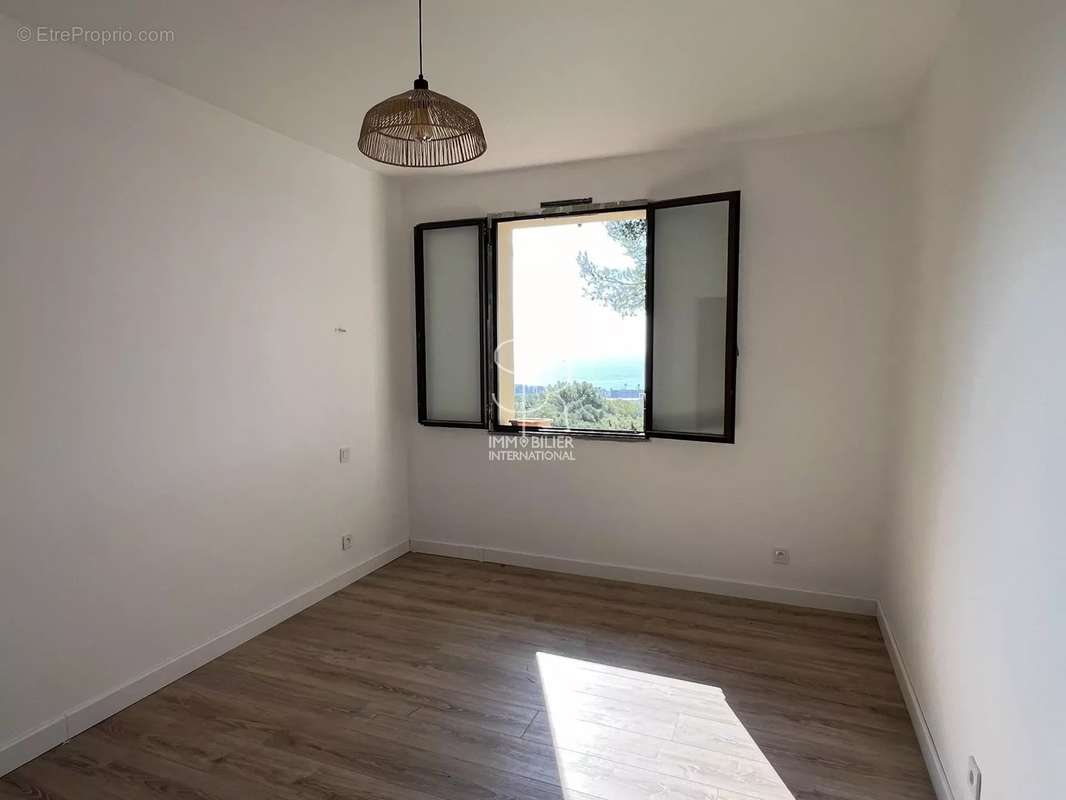 Appartement à VILLENEUVE-LOUBET