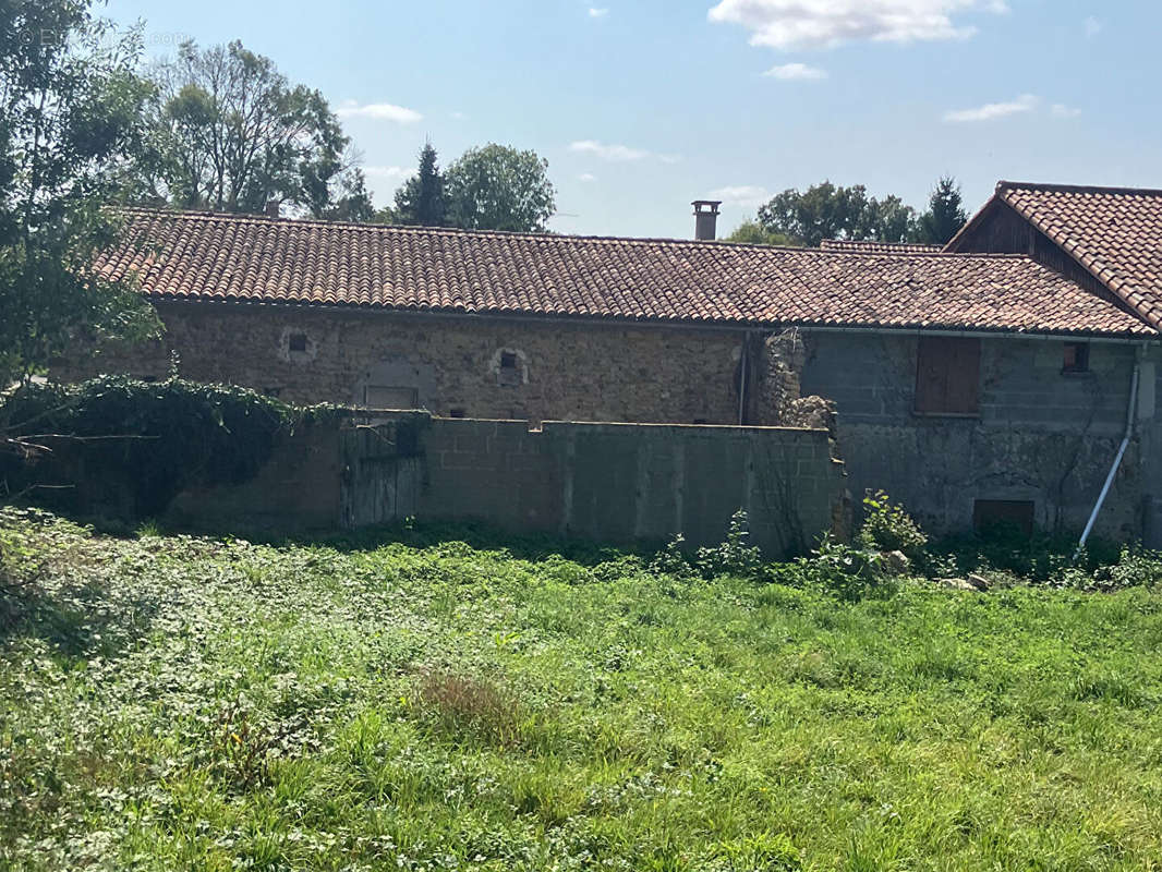 Maison à NERIGNAC