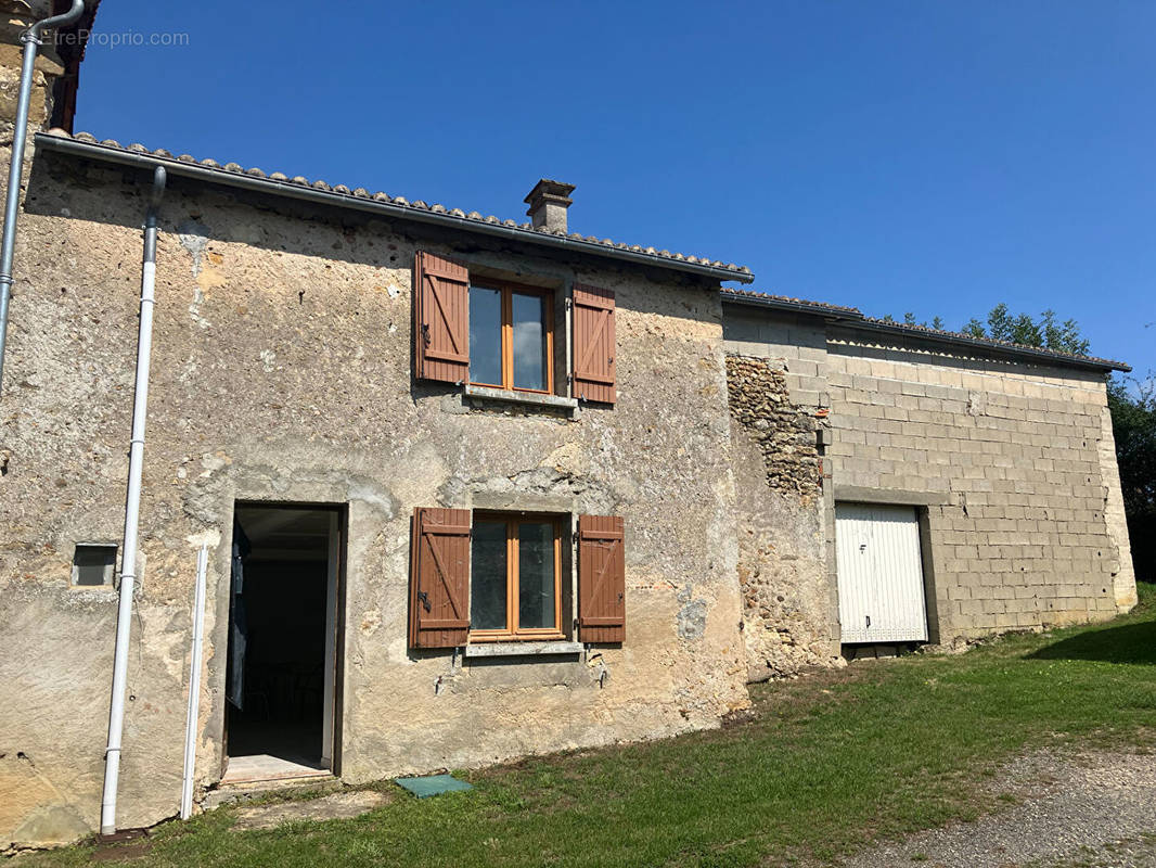 Maison à NERIGNAC