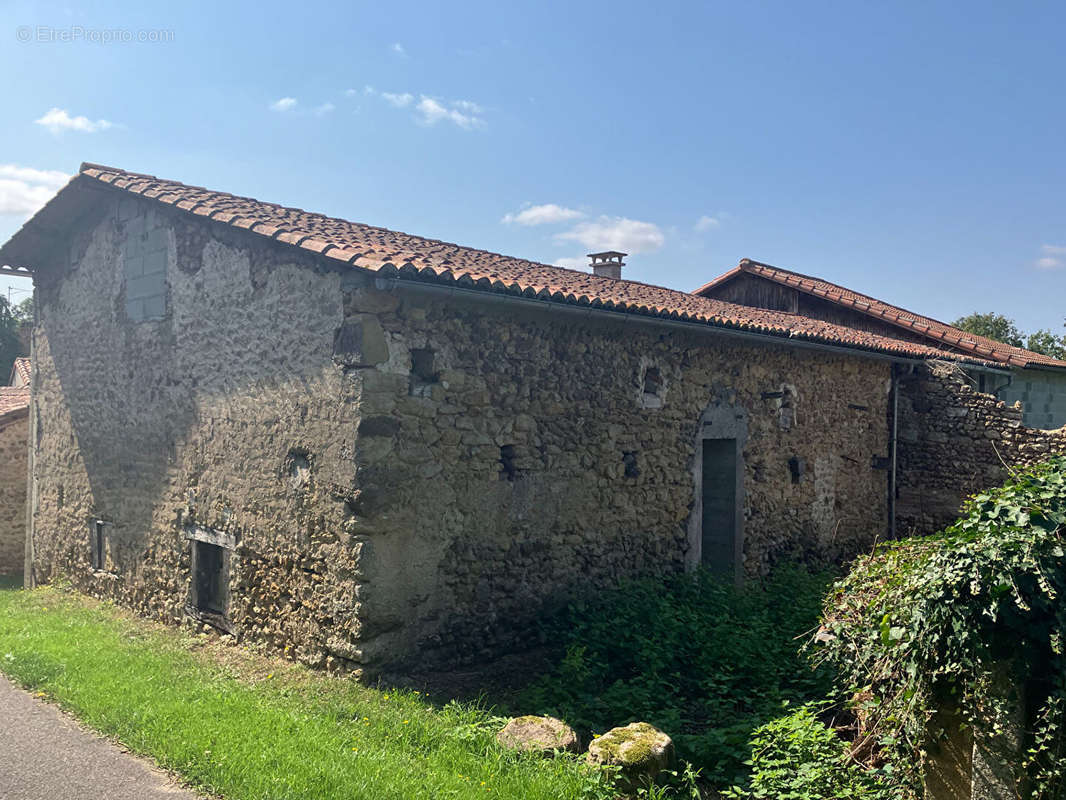 Maison à NERIGNAC