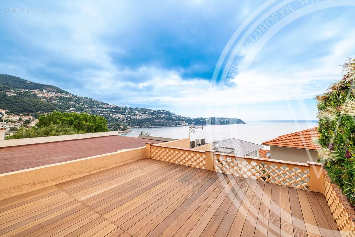 Appartement à ROQUEBRUNE-CAP-MARTIN