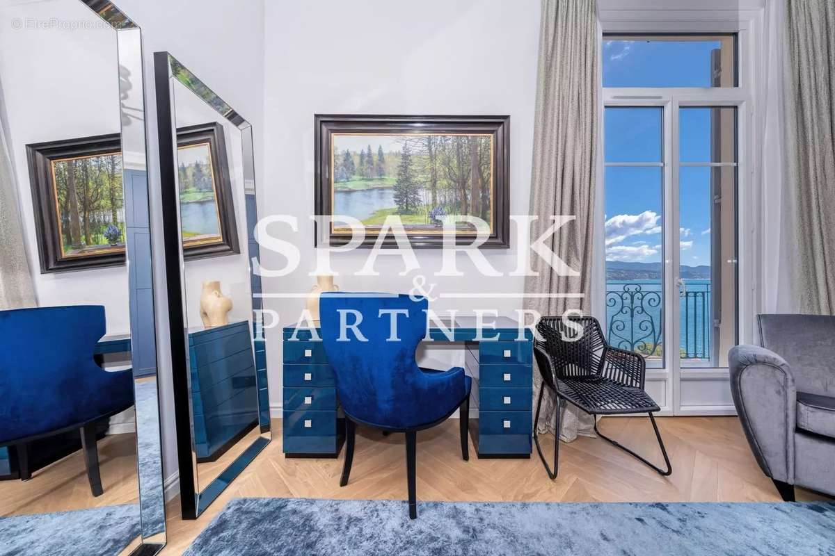 Appartement à ROQUEBRUNE-CAP-MARTIN