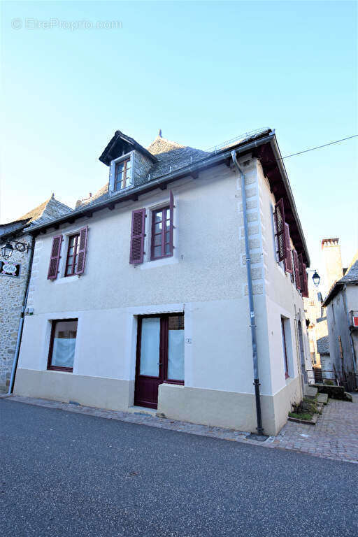 Appartement à MONTSALVY