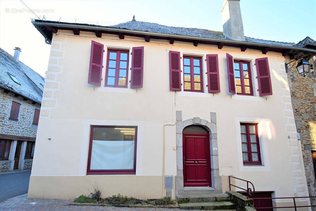 Appartement à MONTSALVY