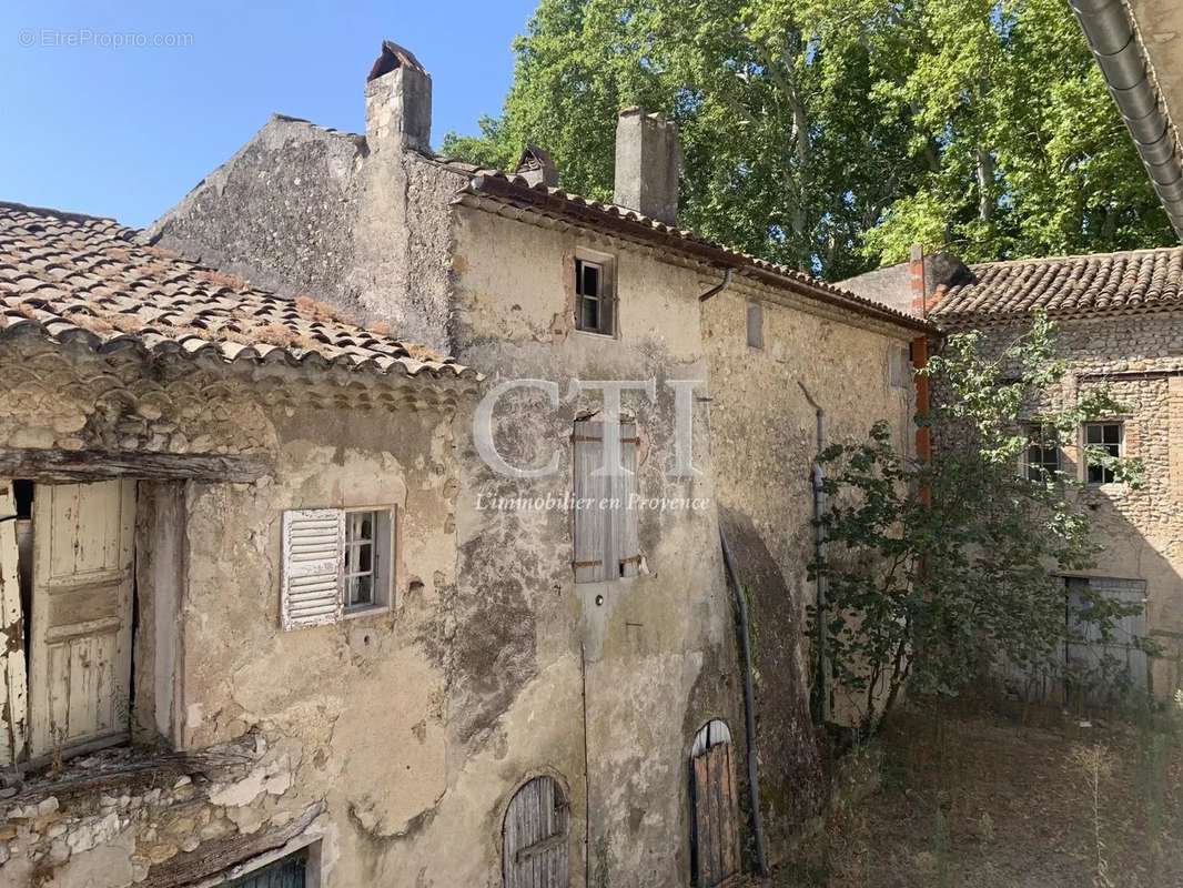 Maison à VAISON-LA-ROMAINE