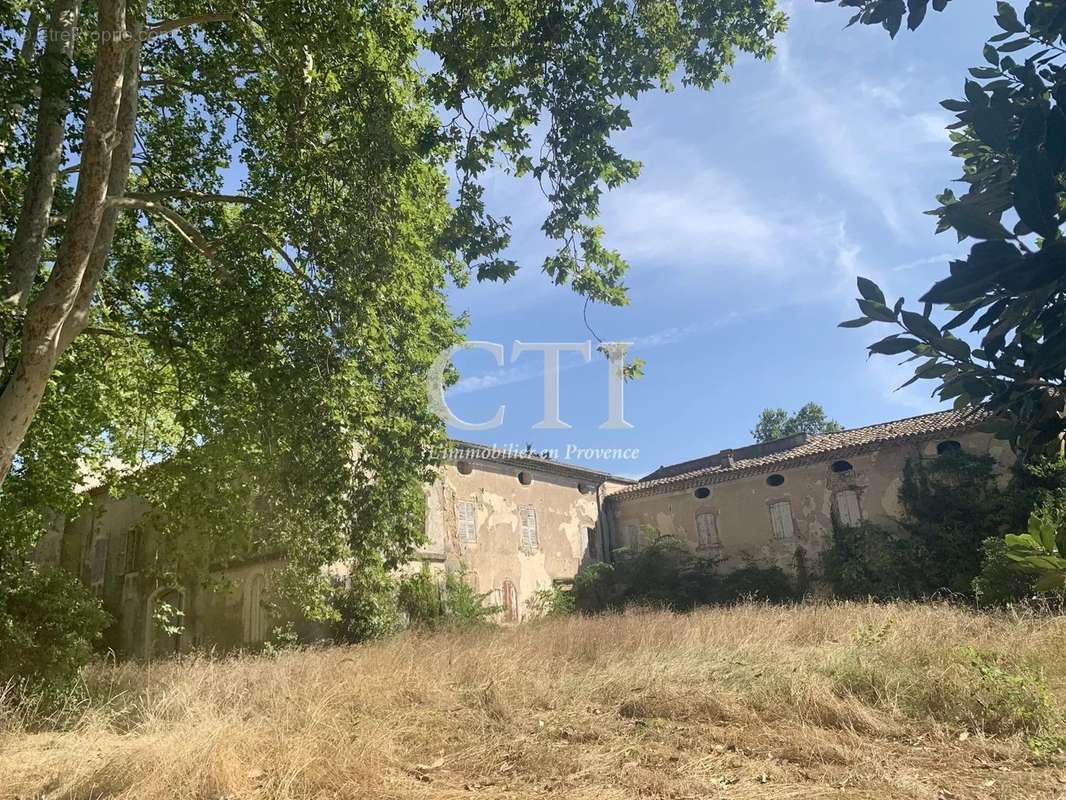 Maison à VAISON-LA-ROMAINE