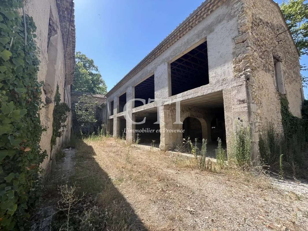 Maison à VAISON-LA-ROMAINE