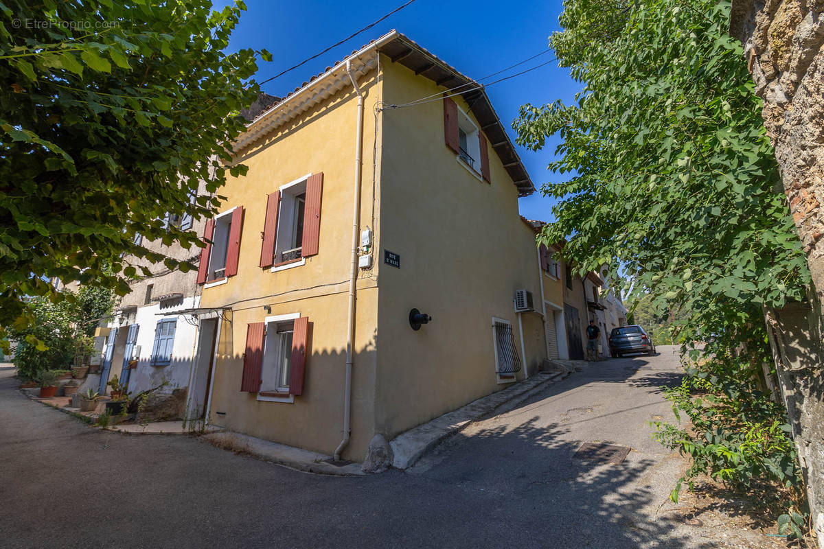 Maison à BARJOLS