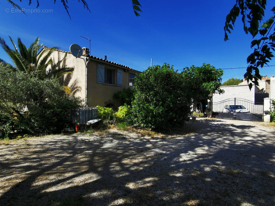 Maison à SAINT-ZACHARIE