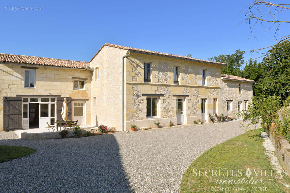 Maison à CAMBLANES-ET-MEYNAC