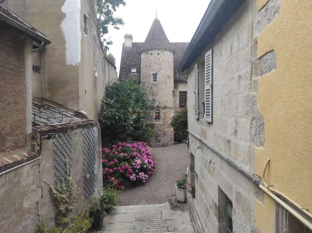 Maison à AUTUN