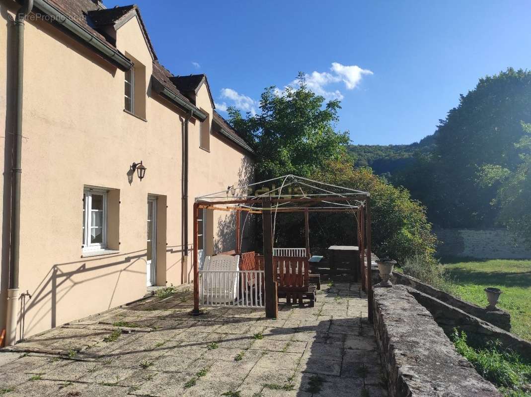 Maison à AUTUN