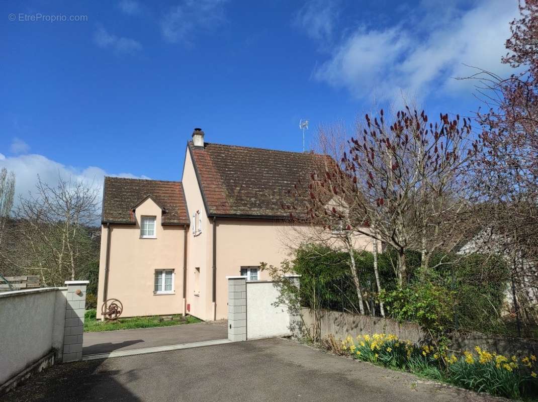 Maison à AUTUN