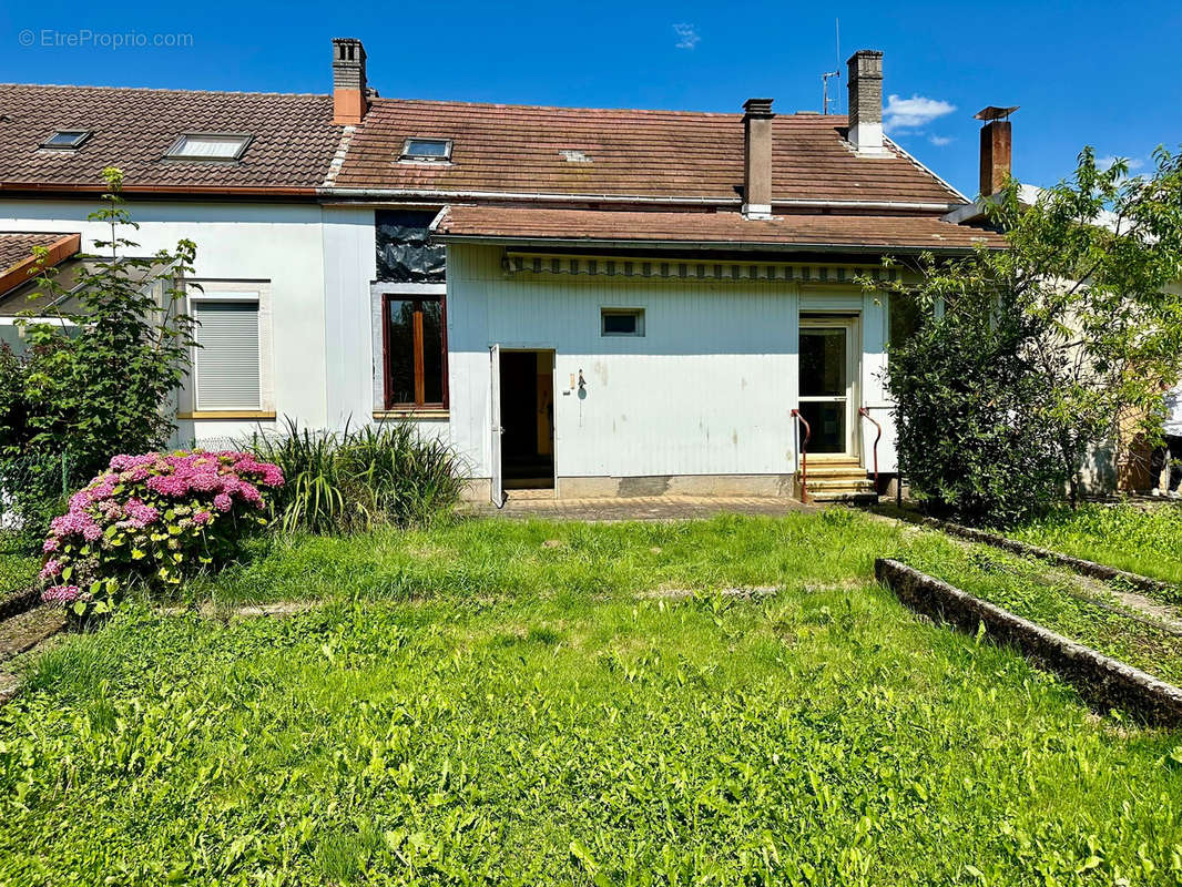 Maison à L&#039;ISLE-SUR-LE-DOUBS