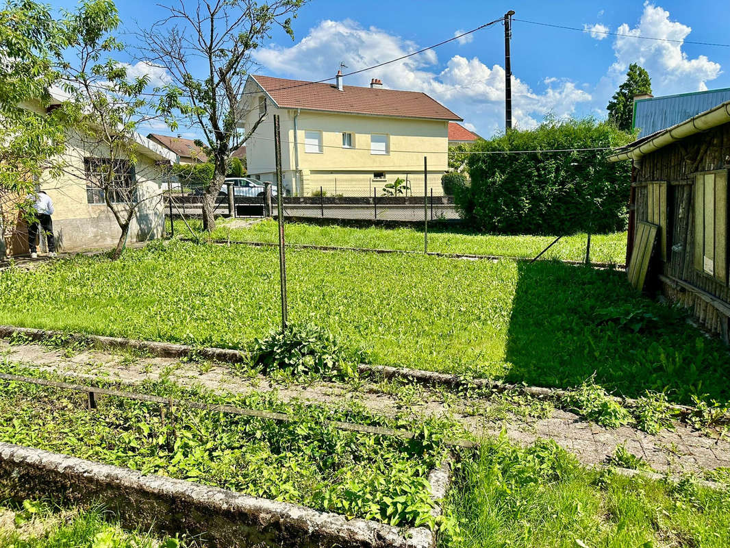 Maison à L&#039;ISLE-SUR-LE-DOUBS