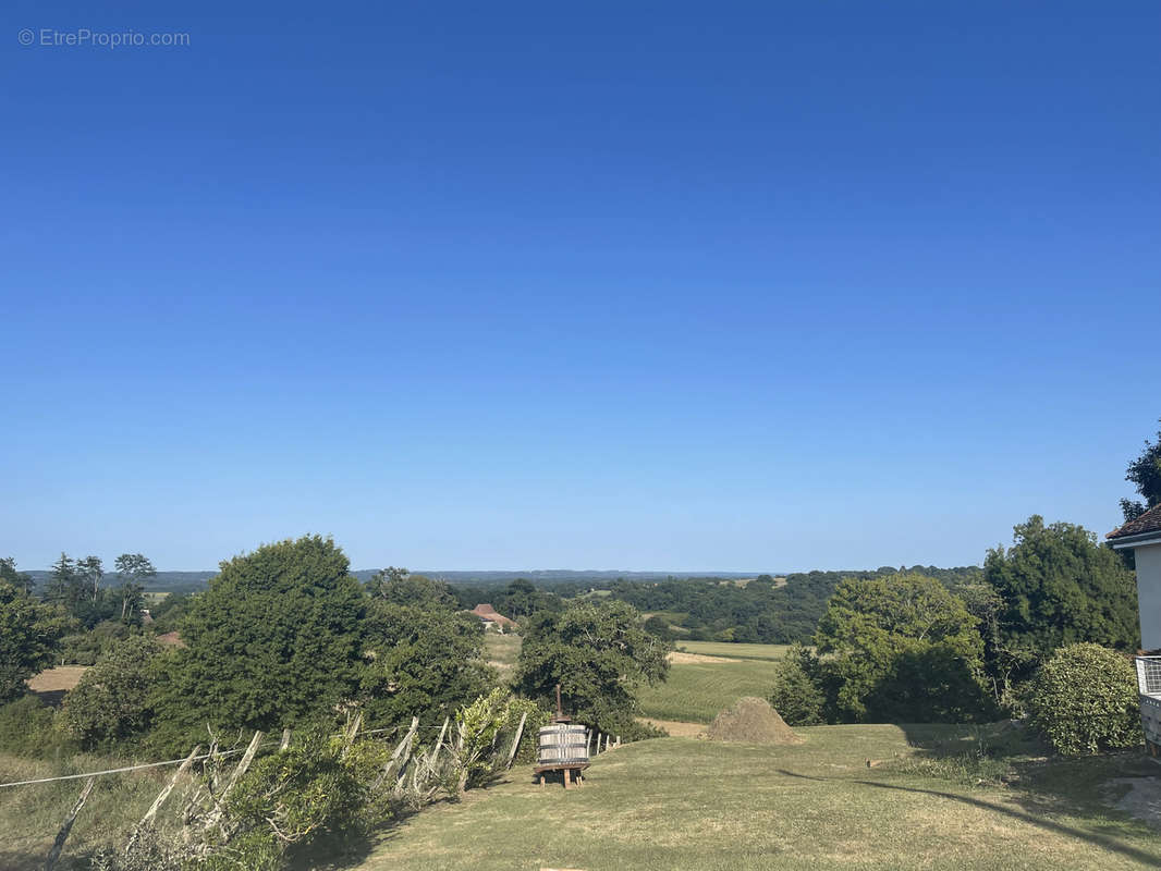 Terrain à BONNUT