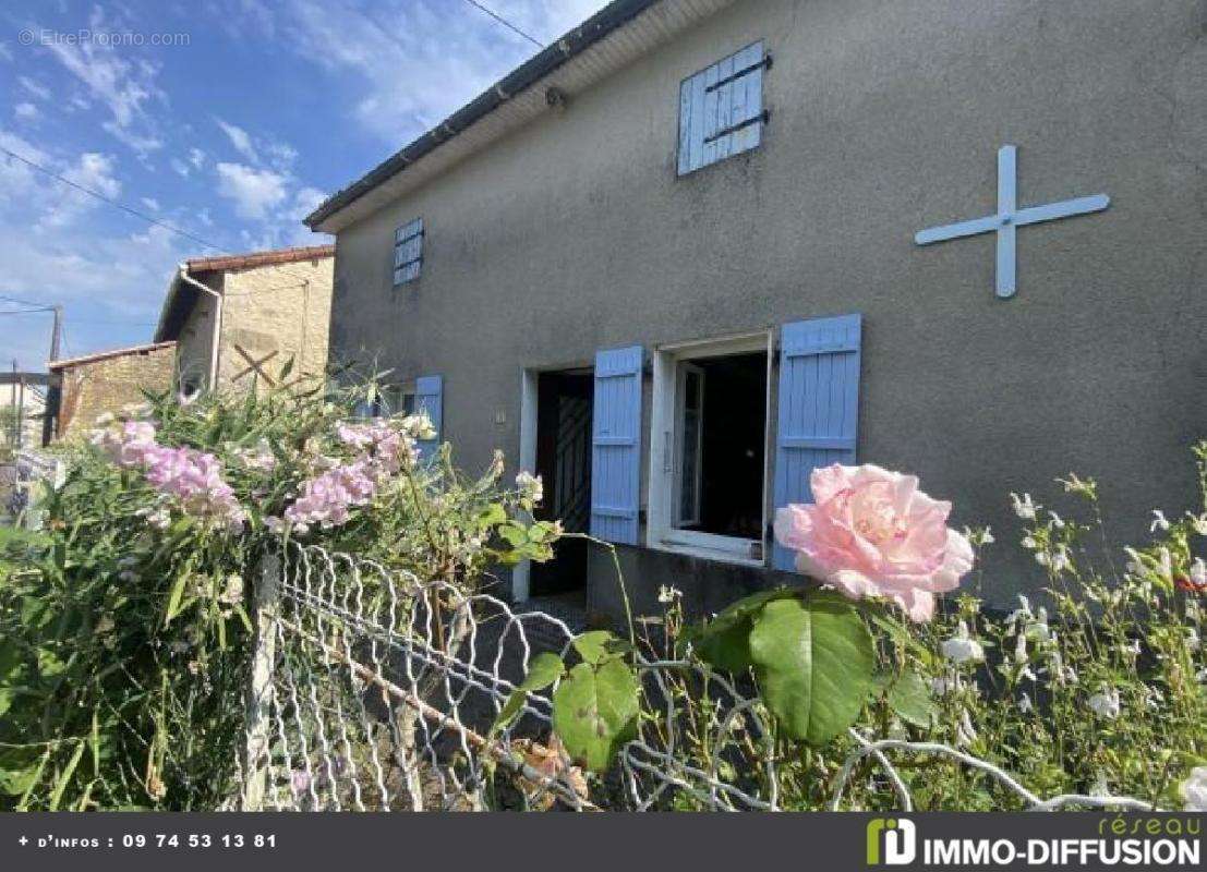 Maison à CHAMPAGNE-MOUTON