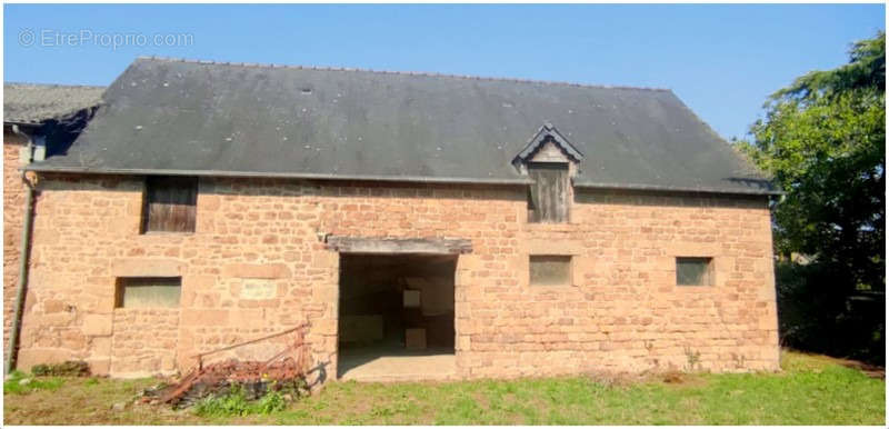 Maison à LOUVIGNE-DU-DESERT