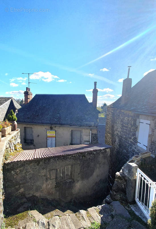 Maison à LAGUIOLE