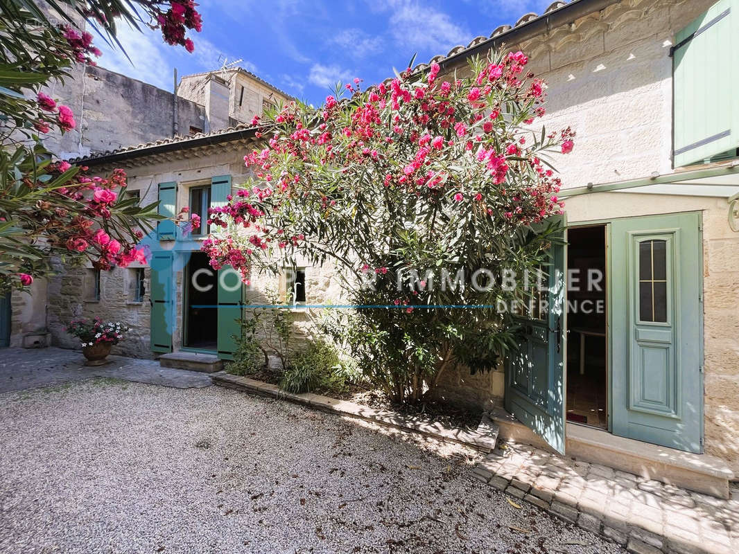 Maison à UZES