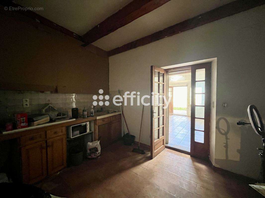 Appartement à MARSEILLE-12E