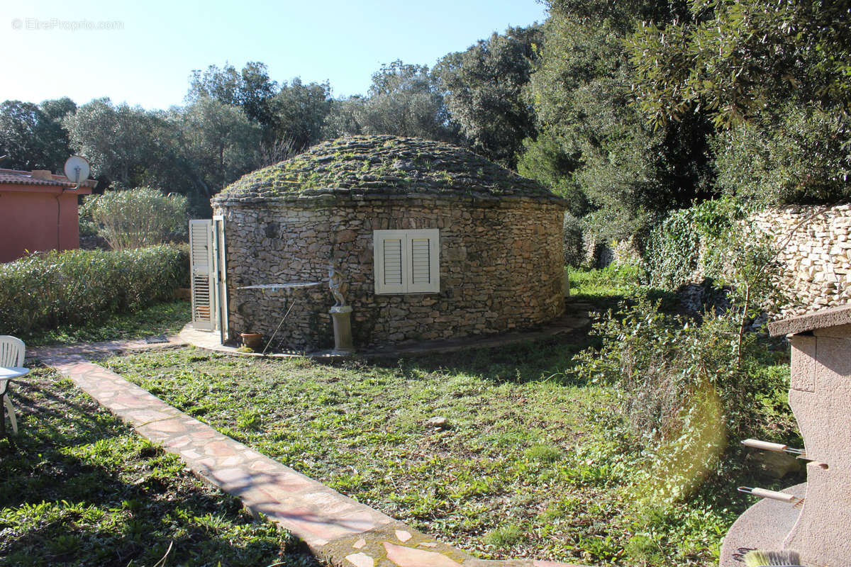 Maison à BONIFACIO