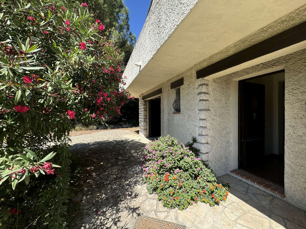 Maison à LA COLLE-SUR-LOUP