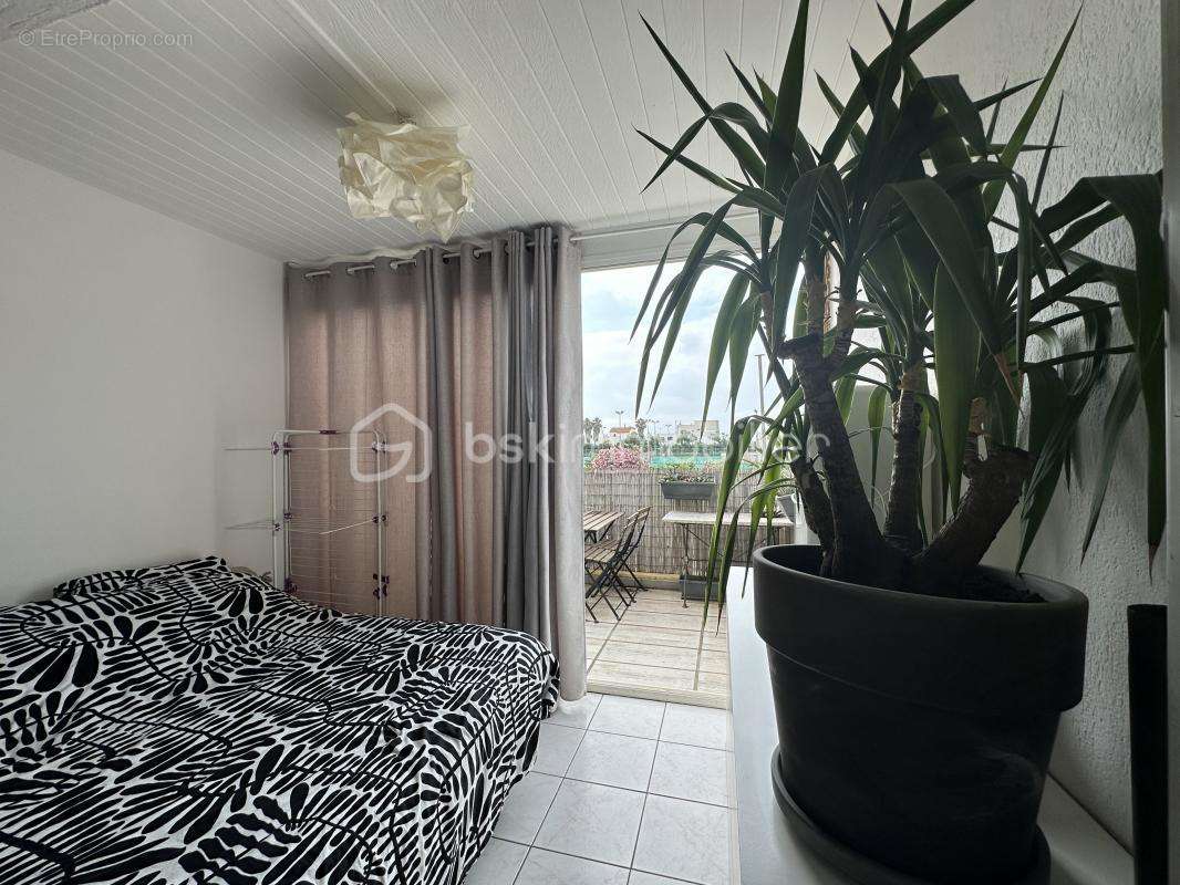 Appartement à MAUGUIO