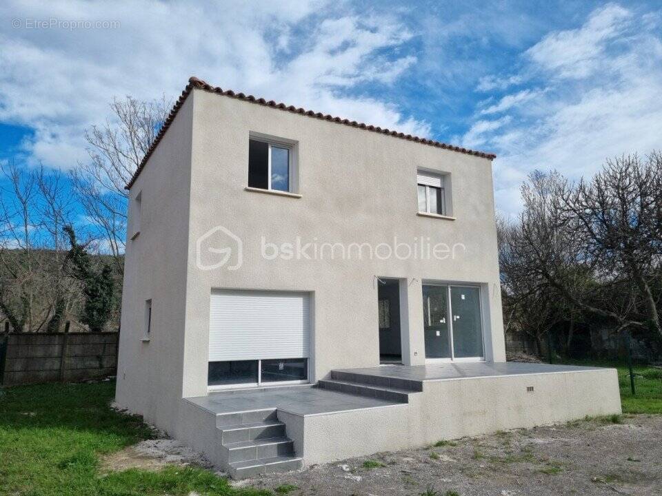 Maison à LES SALLES-DU-GARDON