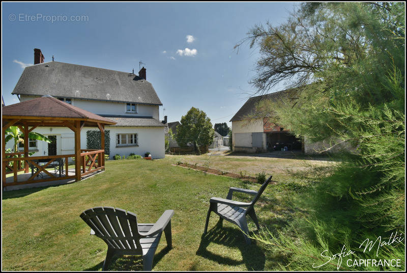 Maison à LIGNIERES