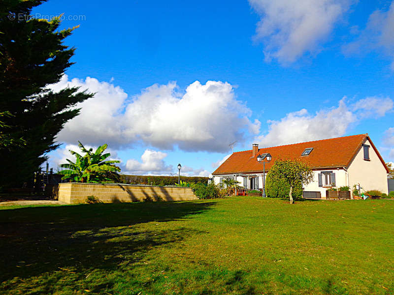 Maison à SAINT-PRIVE