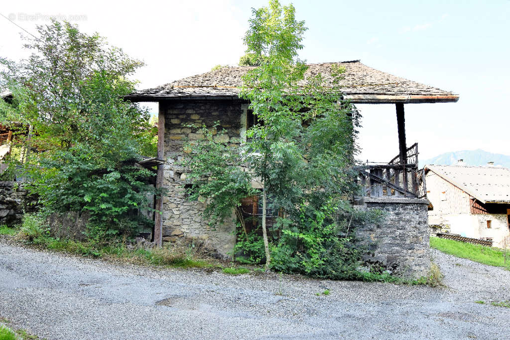 Maison à UGINE