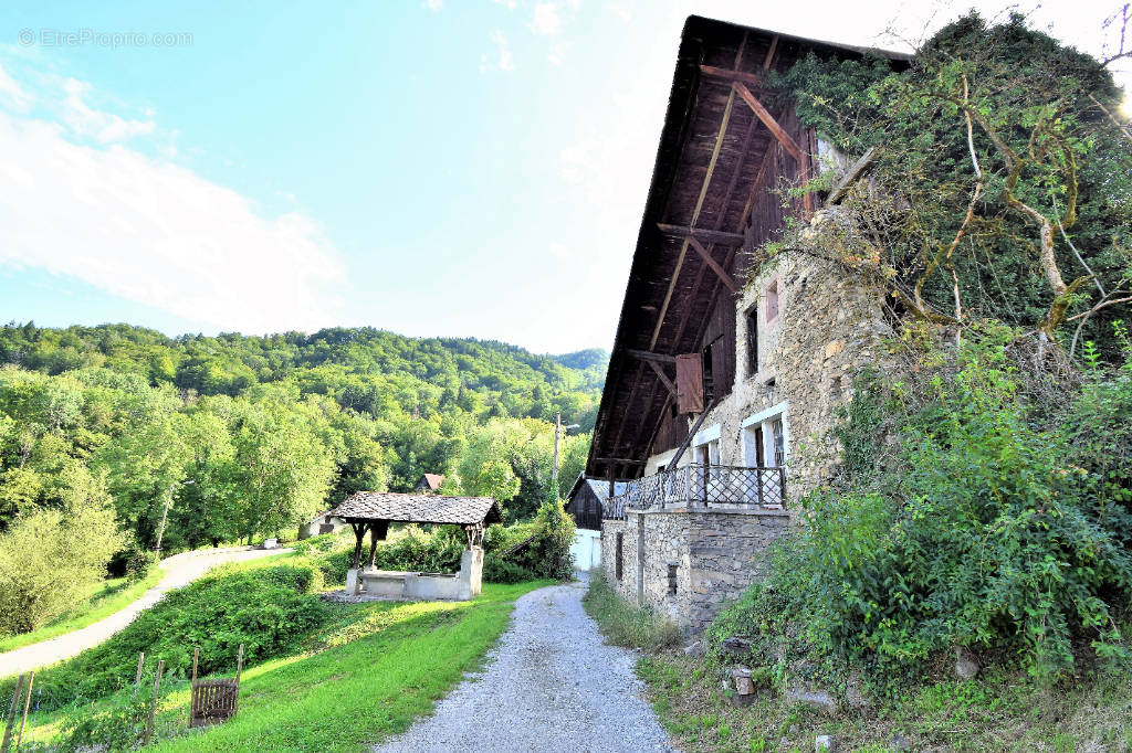 Maison à UGINE