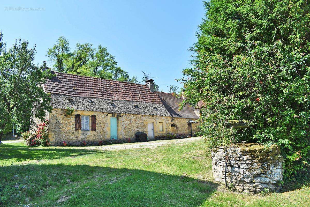 Maison à LA CHAPELLE-AUBAREIL