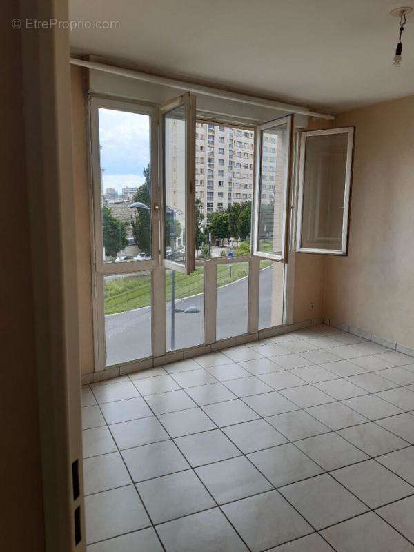 Appartement à SAINT-DENIS