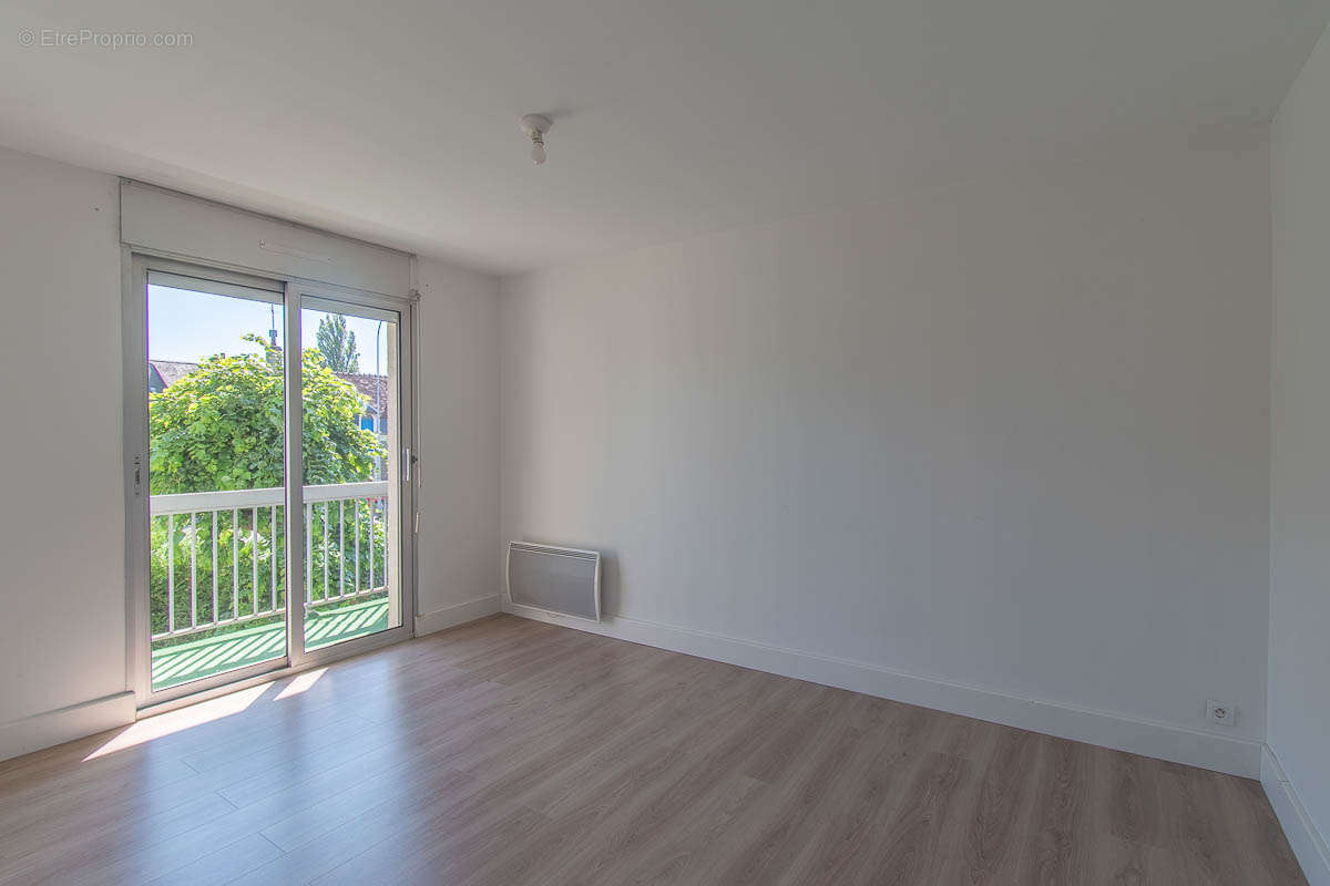 Appartement à MEHUN-SUR-YEVRE