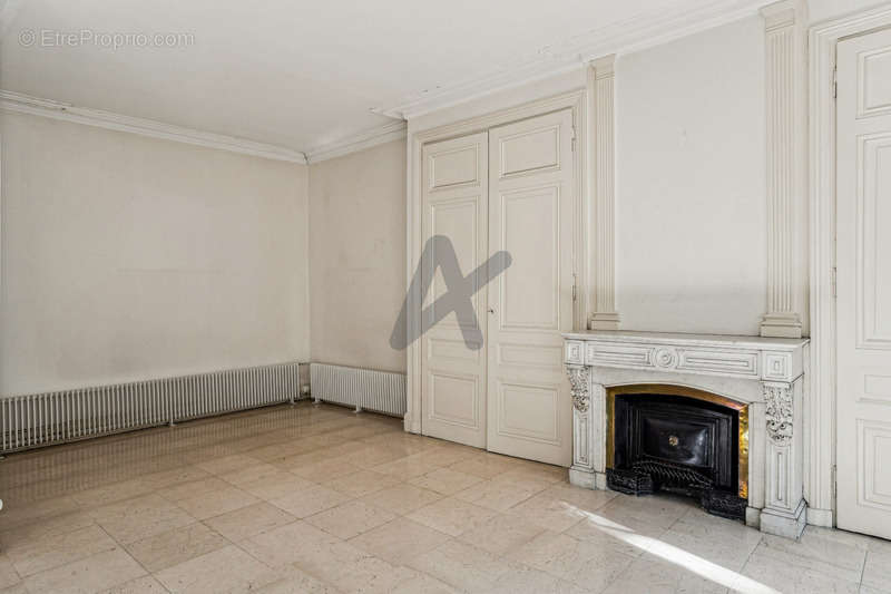 Appartement à LYON-6E