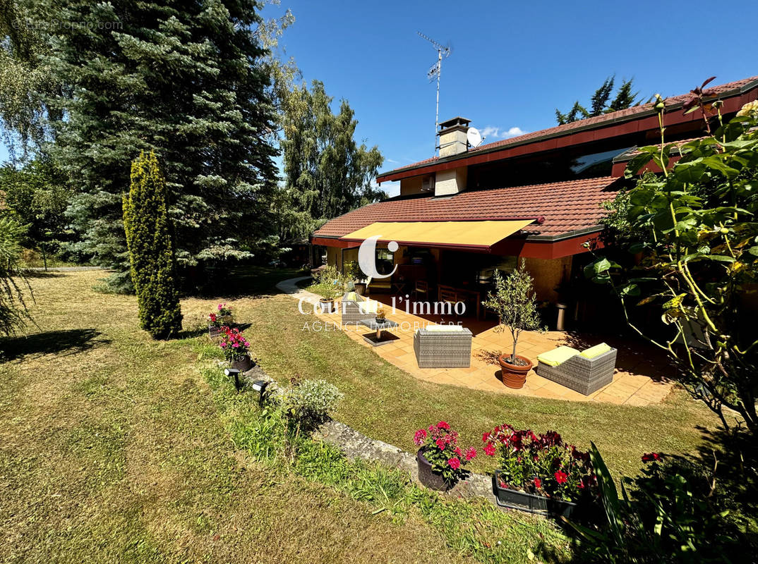 Maison à REIGNIER