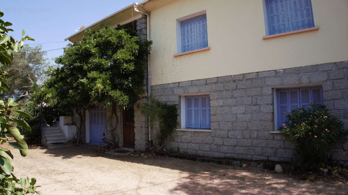 Maison à PORTO-VECCHIO