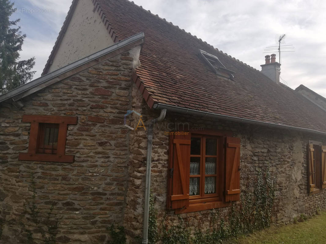 Maison à MOUHET