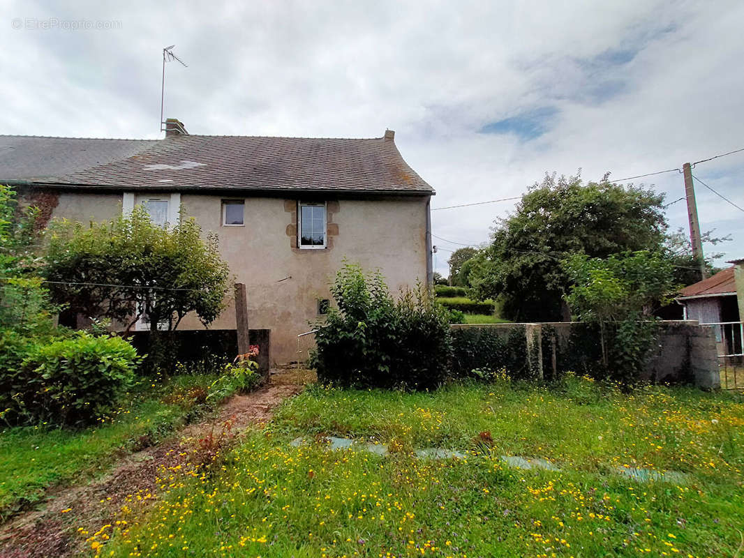 Maison à SAINT-GERMAIN-DE-COULAMER