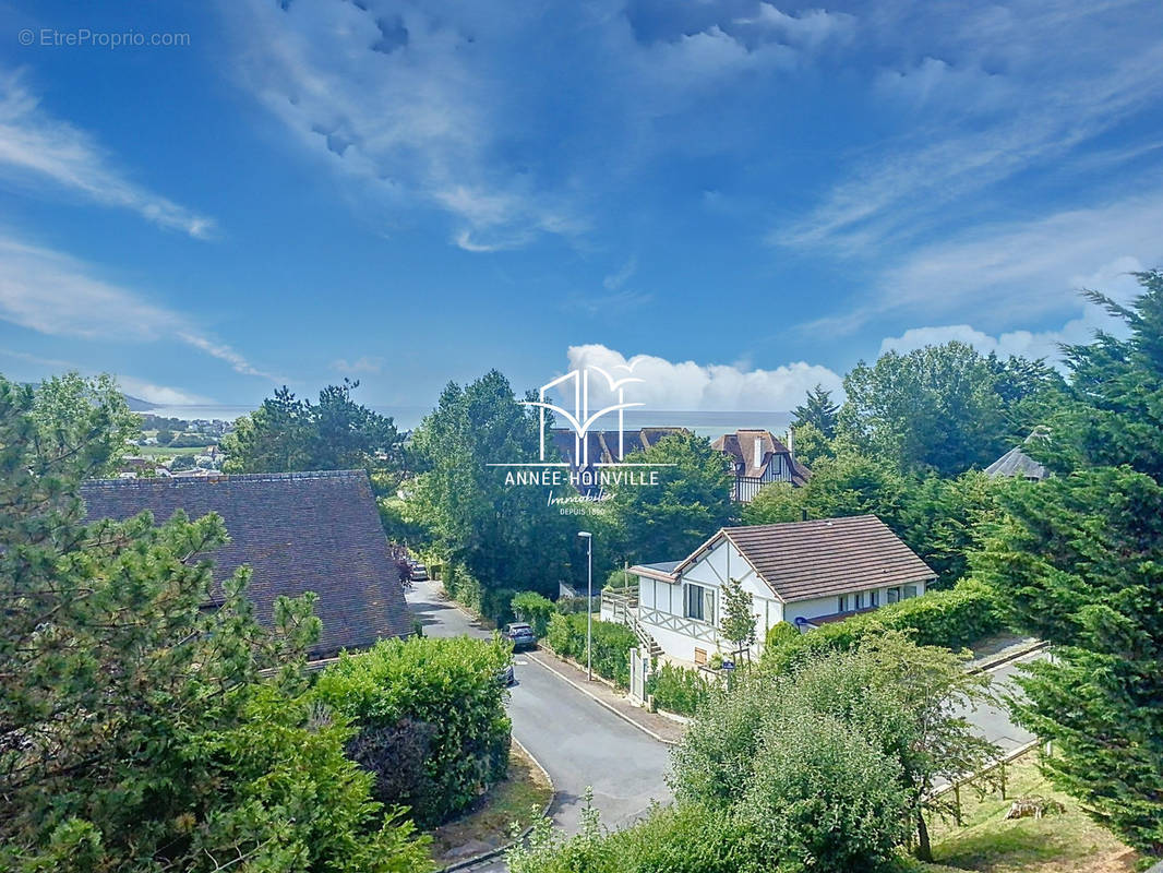 Appartement à BLONVILLE-SUR-MER