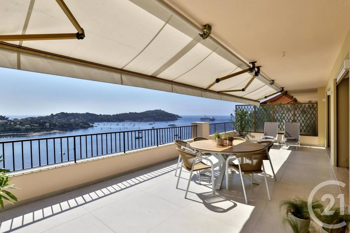 Appartement à VILLEFRANCHE-SUR-MER