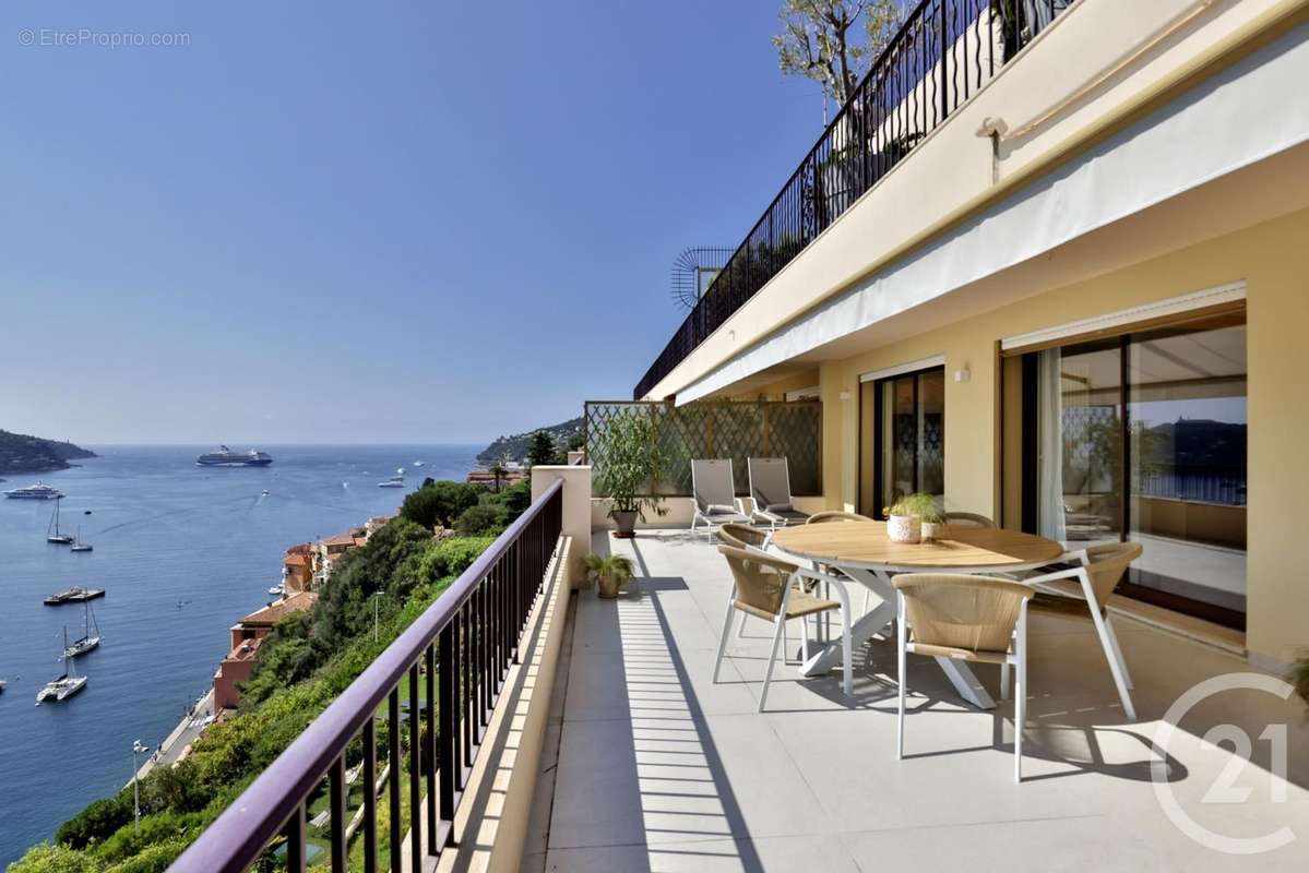 Appartement à VILLEFRANCHE-SUR-MER