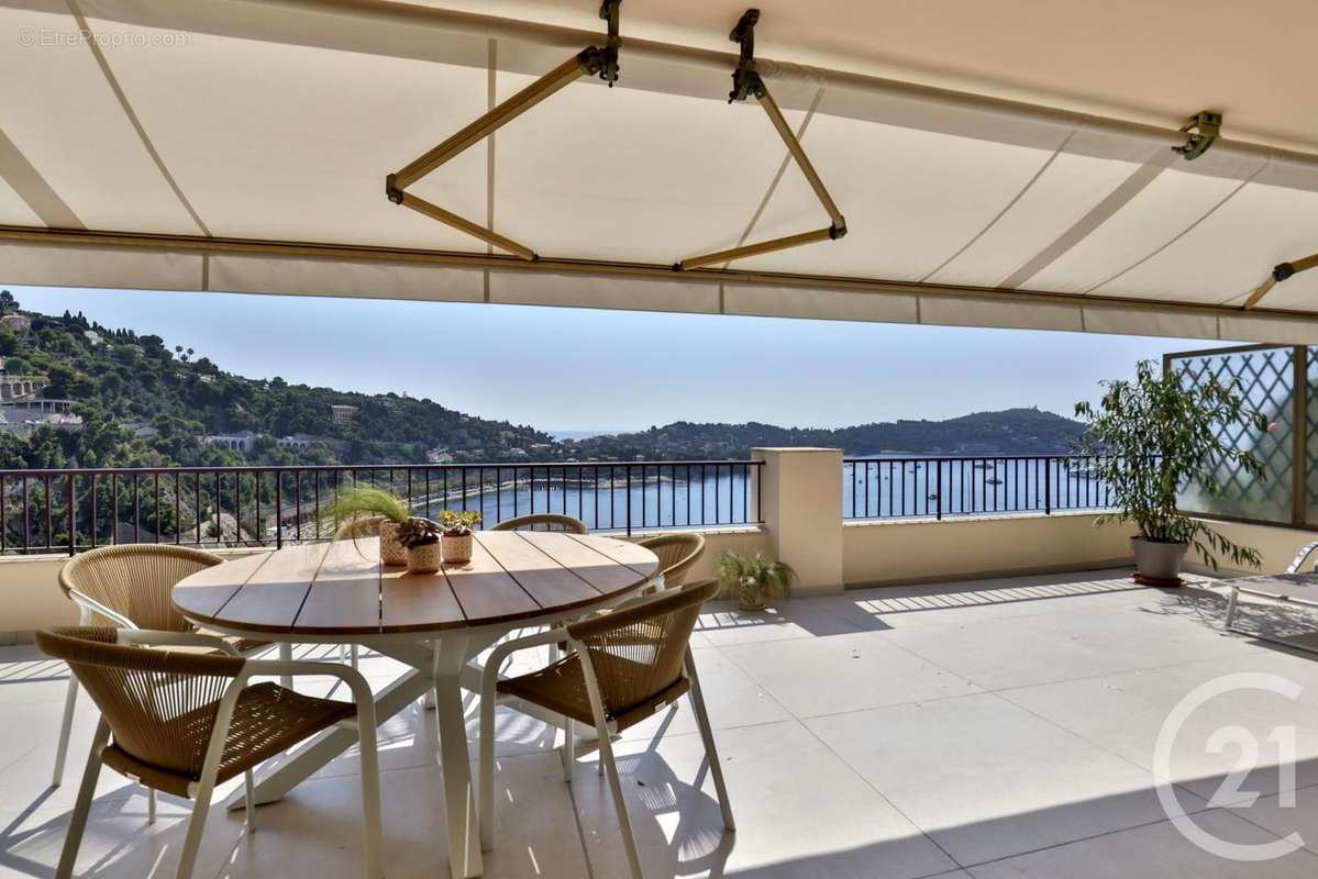 Appartement à VILLEFRANCHE-SUR-MER