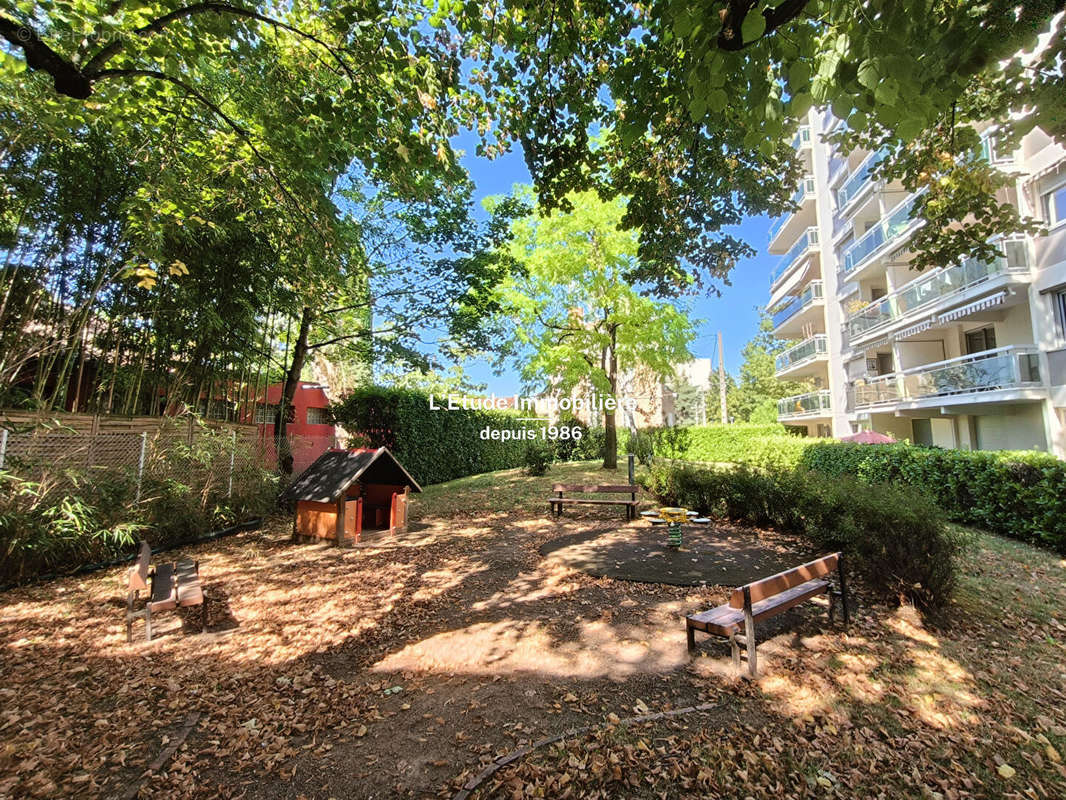 Appartement à CALUIRE-ET-CUIRE