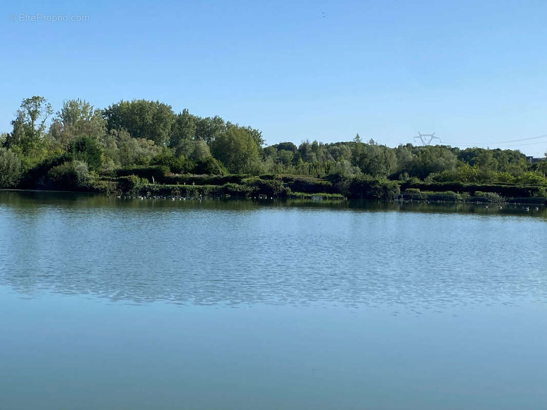 Terrain à DREUIL-LES-AMIENS