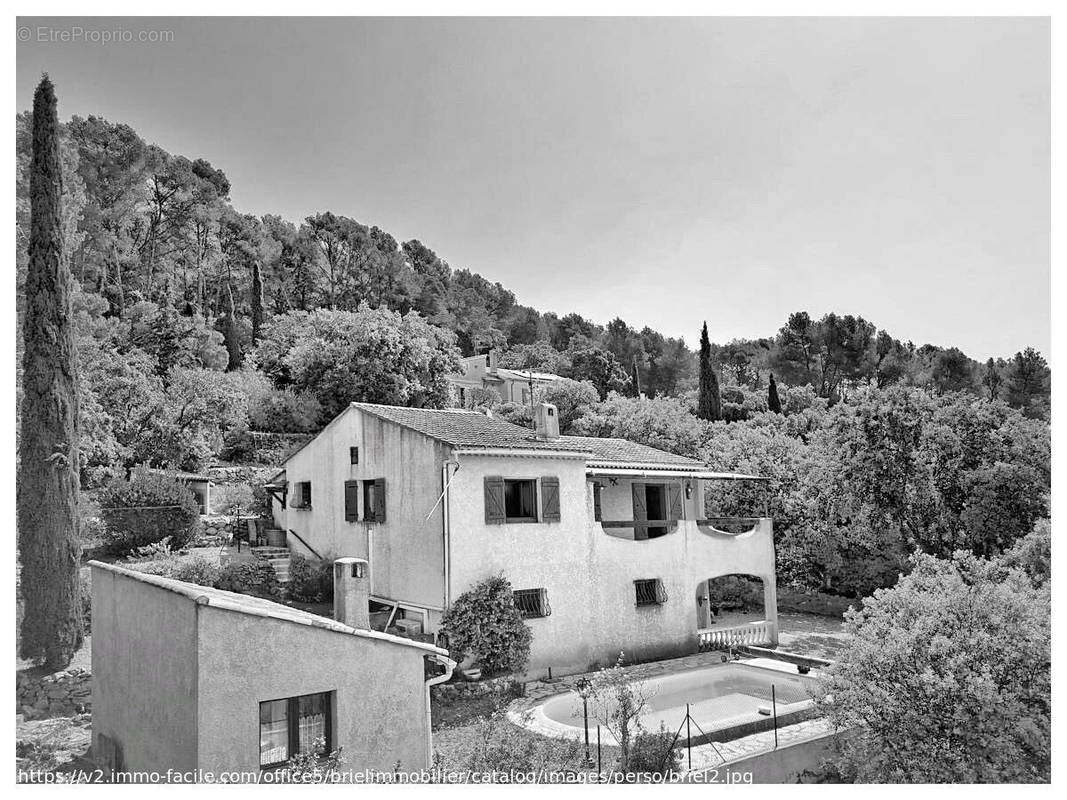 Maison à LORGUES