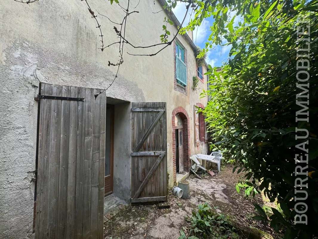 Maison à JOIGNY