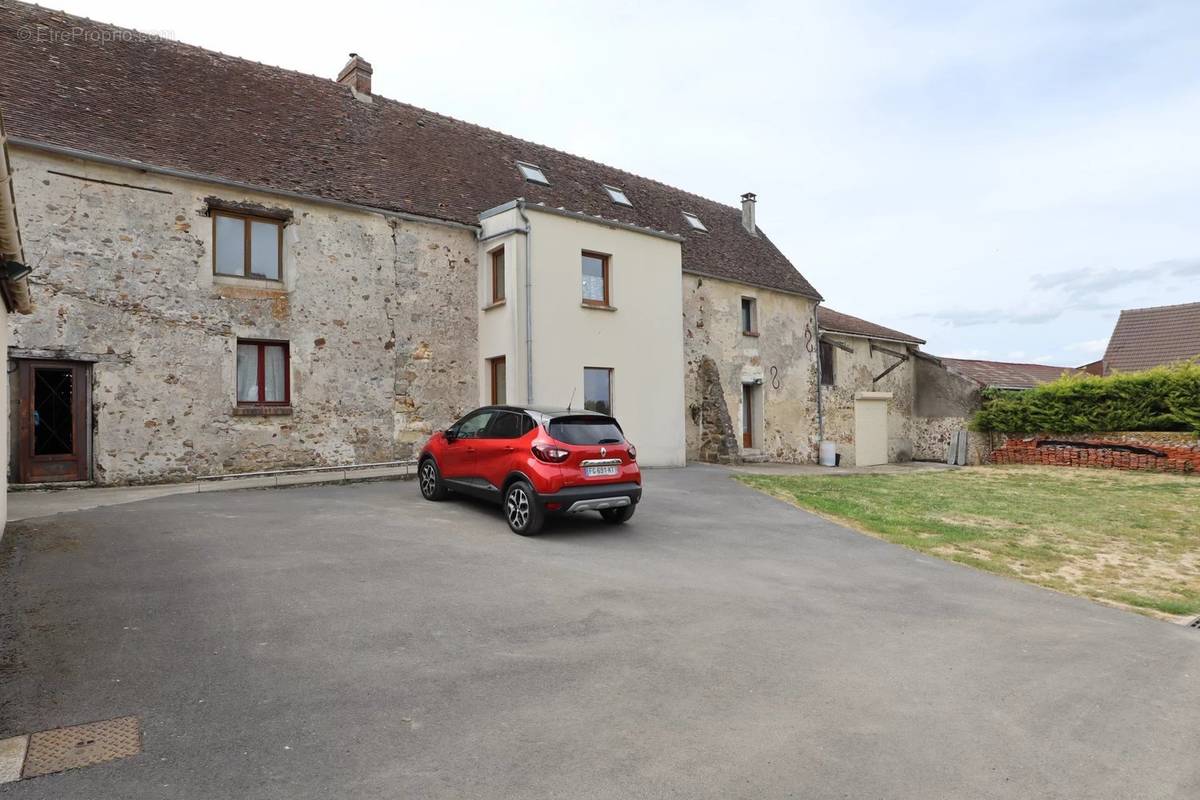 Maison à LA FERTE-GAUCHER